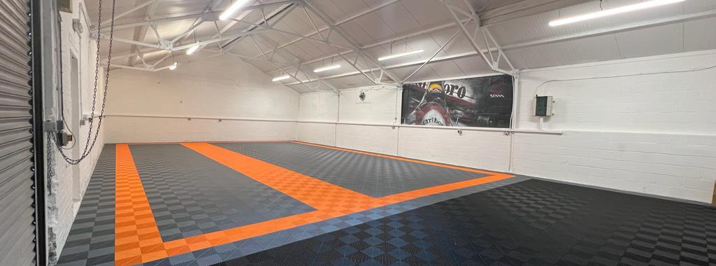 Puhastatud Tuff-Tile põrandaplaadid