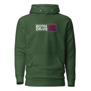 Tumeroheline Born To Drive kapuutsiga pusa esikülg, millel trükitähtedega BORN TO DRIVE ja selle kõrval Audi 200 pilt tagantvaates.