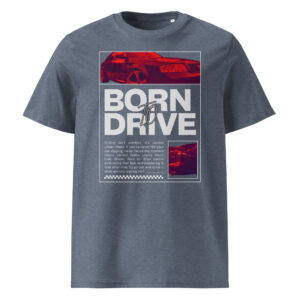 Hallikas Born To Drive t-särgi disain punase filtriga Audi A6 V8 Quattro esiosa lähivaates. Keskel suur tekst “Born To Drive”, all ingliskeelne motiveeriv tekst sõitmise ja kontrolli kohta ning paremal väike detailipilt auto tagaosast, mis viitab S6 ja RS6 kerejoontele.