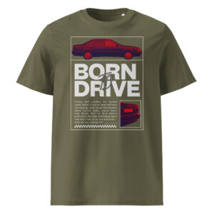 Tumeroheline Born To Drive graafiline kujundus filtriga töödeldud Audi V8 külgvaatega, suure slogani tekstiga ja väikese tagantvaate pildiga alumises paremas nurgas.