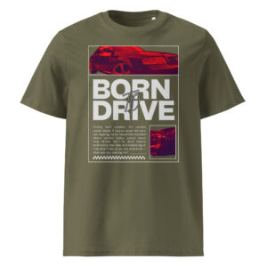 Tumeroheline Born To Drive t-särgi disain punase filtriga Audi A6 V8 Quattro esiosa lähivaates. Keskel suur tekst “Born To Drive”, all ingliskeelne motiveeriv tekst sõitmise ja kontrolli kohta ning paremal väike detailipilt auto tagaosast, mis viitab S6 ja RS6 kerejoontele.